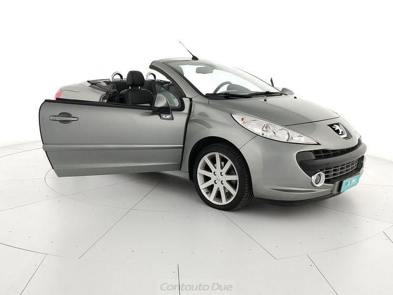 Usata Peugeot 207 CC Roland Garros 120 CV (88 kW) 2008 Grigio Cabrio
