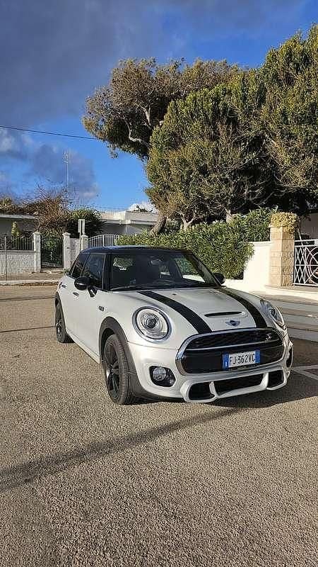 Usata Mini Cooper S Seven 192 CV (141 kW) 2017 Utilitaria