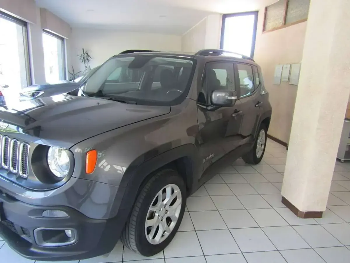 Usata Jeep Renegade Longitude 110 CV (80 kW) 2017 Granite crystal SUV
