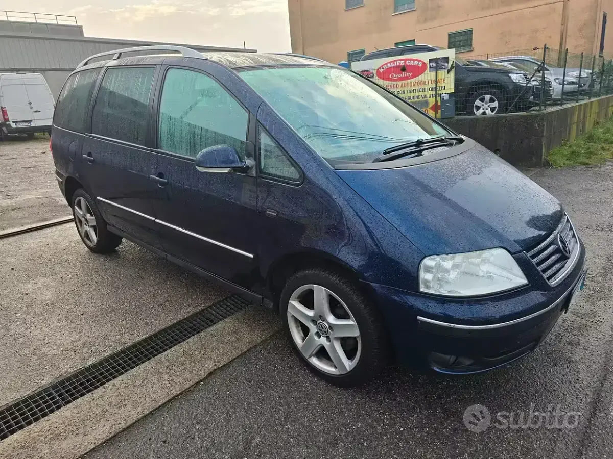Usata VW Sharan 140 CV (102 kW) 2009 Bluazzurro Monovolume