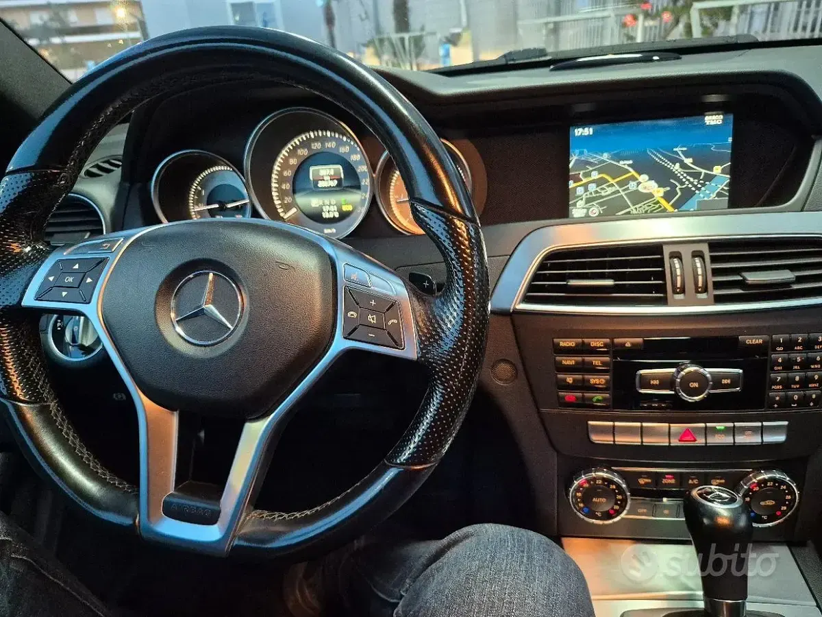 Usata Mercedes 220 Avantgarde 170 CV (125 kW) 2015 Grigio Coupé