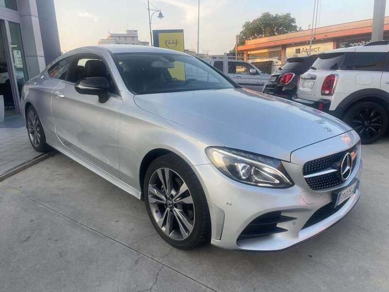 Usata Mercedes C220 Premium Plus 170 CV (125 kW) 2018 Argento Coupé