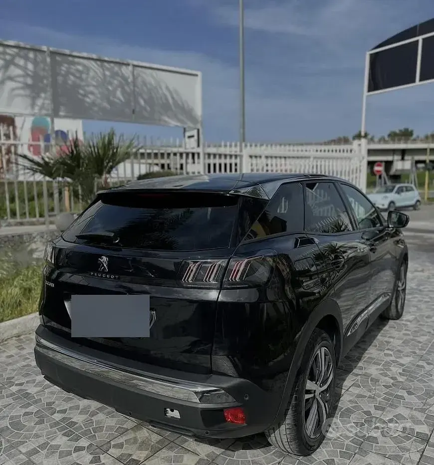 Usata Peugeot 3008 Allure 131 CV (96 kW) 2021 Nero SUV