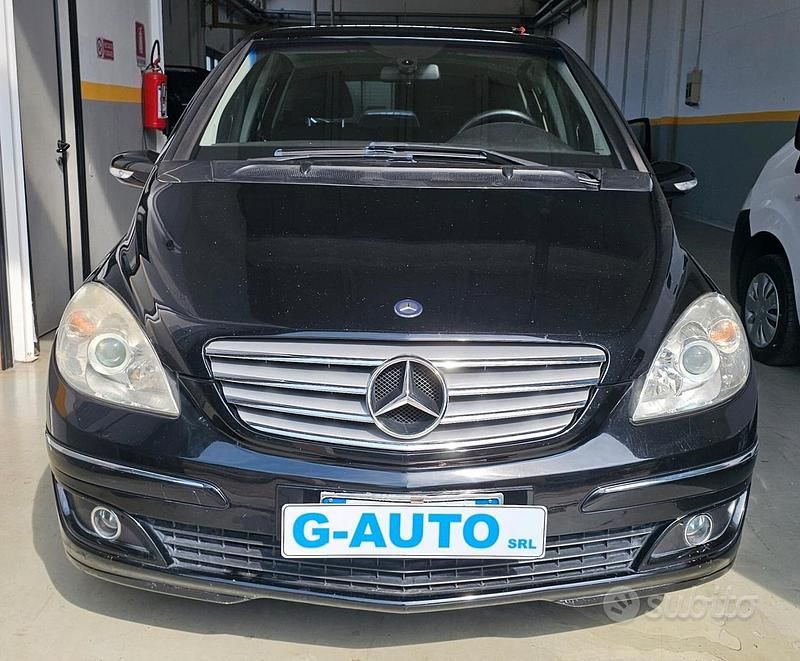 Usata Mercedes B180 Chrome 109 CV (80 kW) 2006 Nero Monovolume