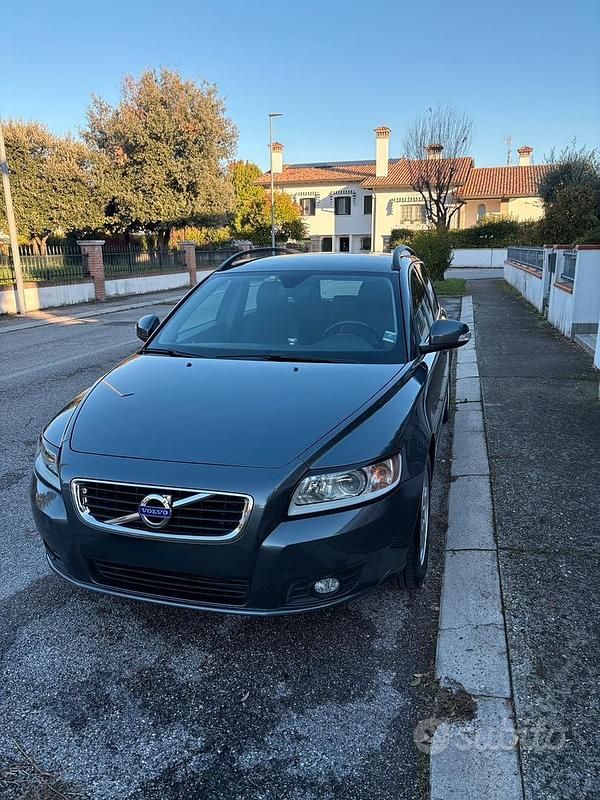 Usata Volvo V50 Plus 2012 Grigio Station wagon