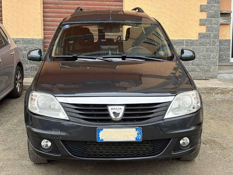 Usata Dacia Logan MCV Lauréate 90 CV (66 kW) 2012 Grigio Station wagon