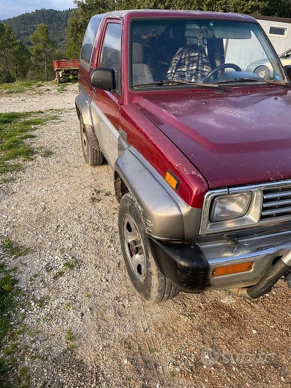Usata Daihatsu Feroza 1990 Rosso SUV