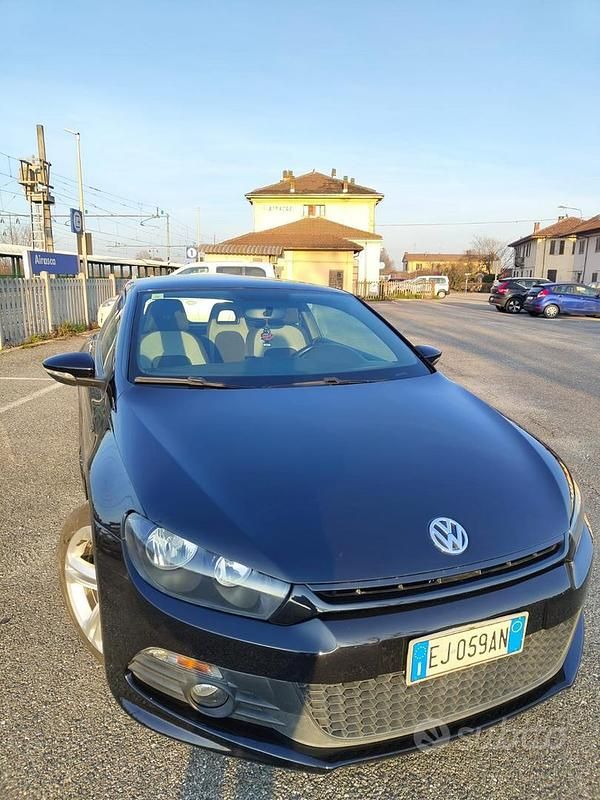 Usata VW Scirocco R 160 CV (117 kW) 2011 Nero