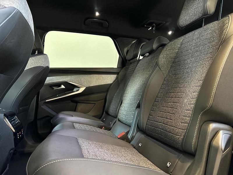 Occasion Peugeot 5008 Allure 145 ch (106 kW) 2025 Gris SUV