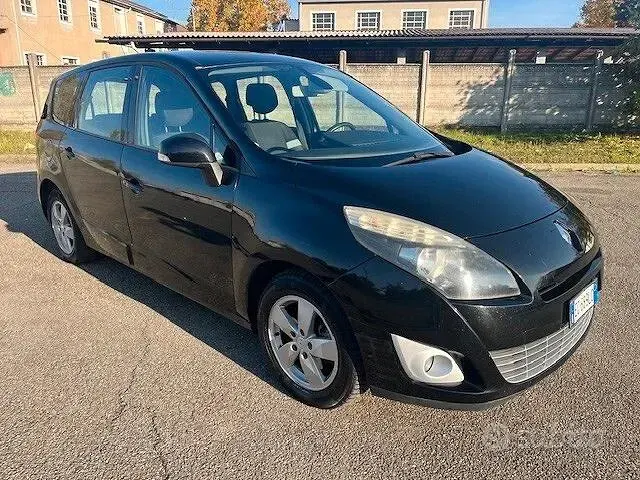 Usata Renault Scénic Luxe 110 CV (80 kW) 2011 Monovolume