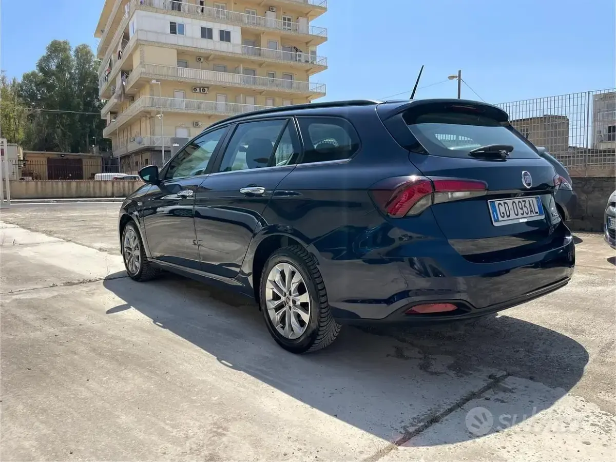 Usata Fiat Tipo S 120 CV (88 kW) 2020 Blu Station wagon
