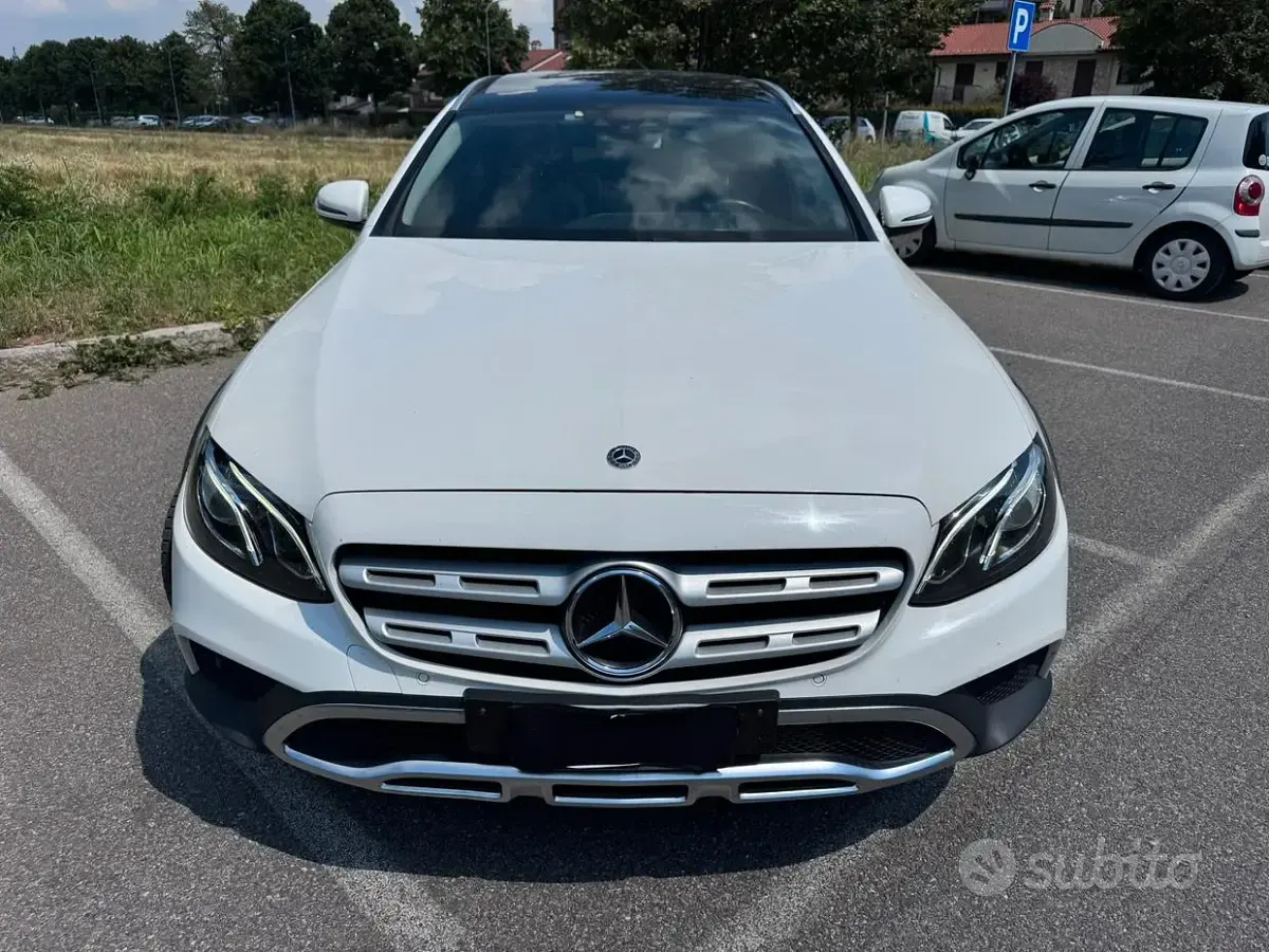 Usata Mercedes E220 All-Terrain 194 CV (142 kW) 2018 Bianco Station wagon
