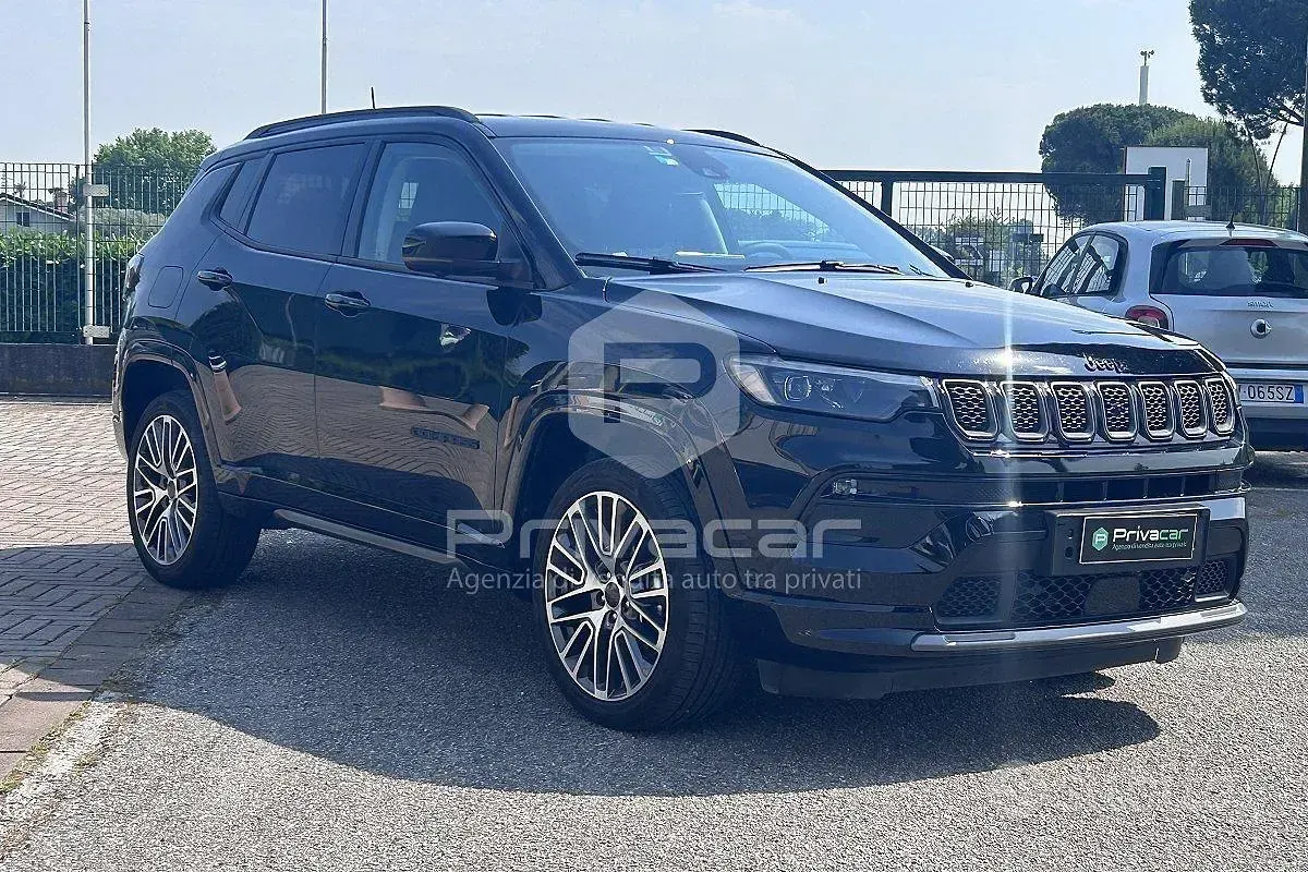 Usata Jeep Compass Summit 131 CV (96 kW) 2024 Nero SUV