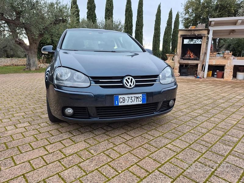 Usata VW Golf VI Comfortline 104 CV (76 kW) 2009 Blu Utilitaria