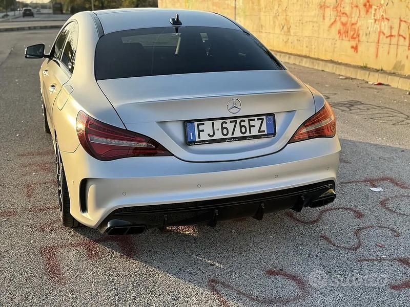 Usata Mercedes CLA250 218 CV (160 kW) 2017 Grigio Berlina