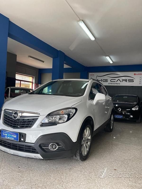 Usata Opel Mokka 140 CV (102 kW) 2016 Bianco SUV