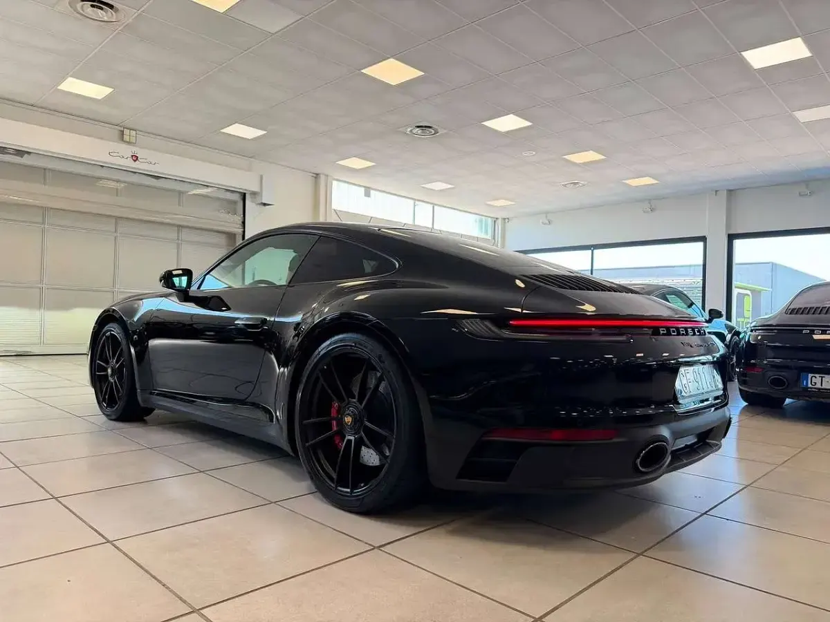 Usata Porsche 911 Carrera GTS 480 CV (353 kW) 2021 Nero Coupé