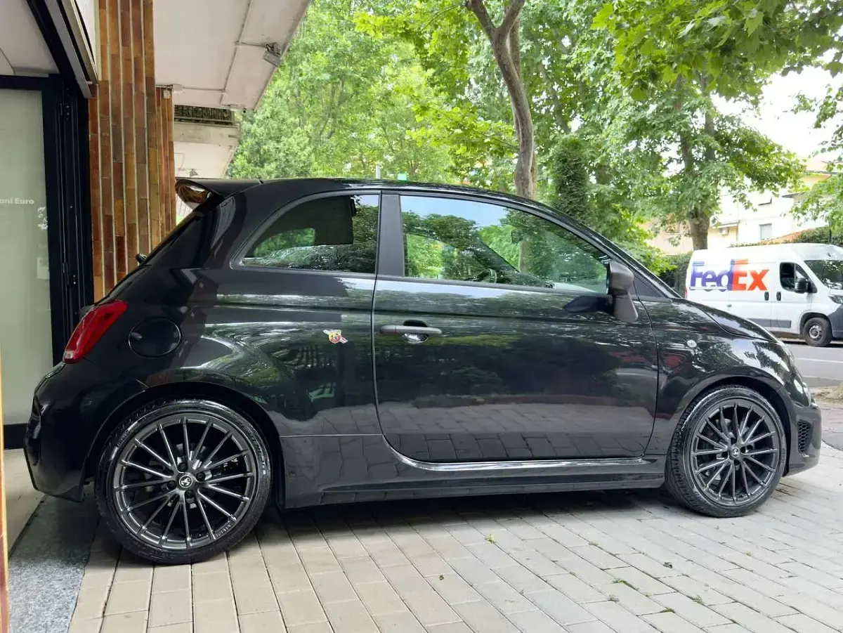 Usata Abarth 595 165 CV (121 kW) 2023 Nero Utilitaria