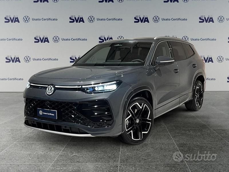 Nuova VW Tayron R-line 193 CV (141 kW) 2025 Grigio SUV