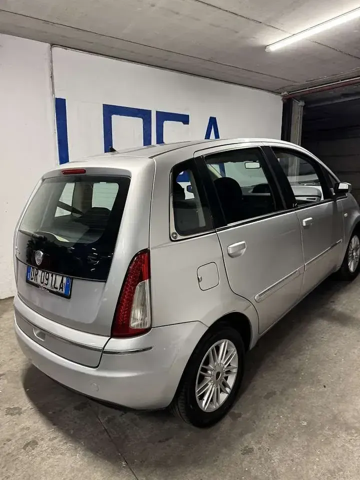 Usata Lancia Musa 95 CV (69 kW) 2008 Other Monovolume