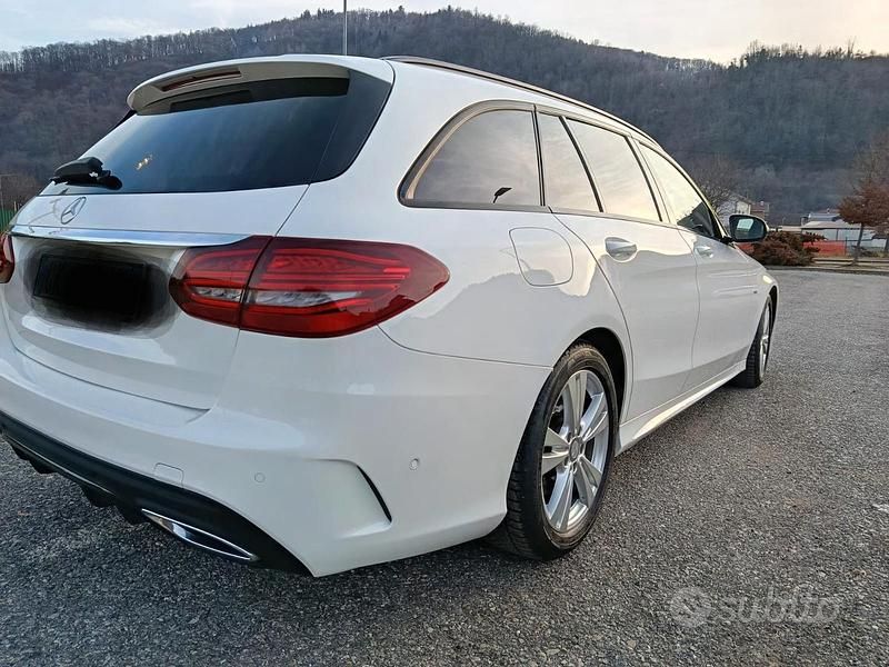 Usata Mercedes C220 AMG 194 CV (142 kW) 2021 Bianco Station wagon