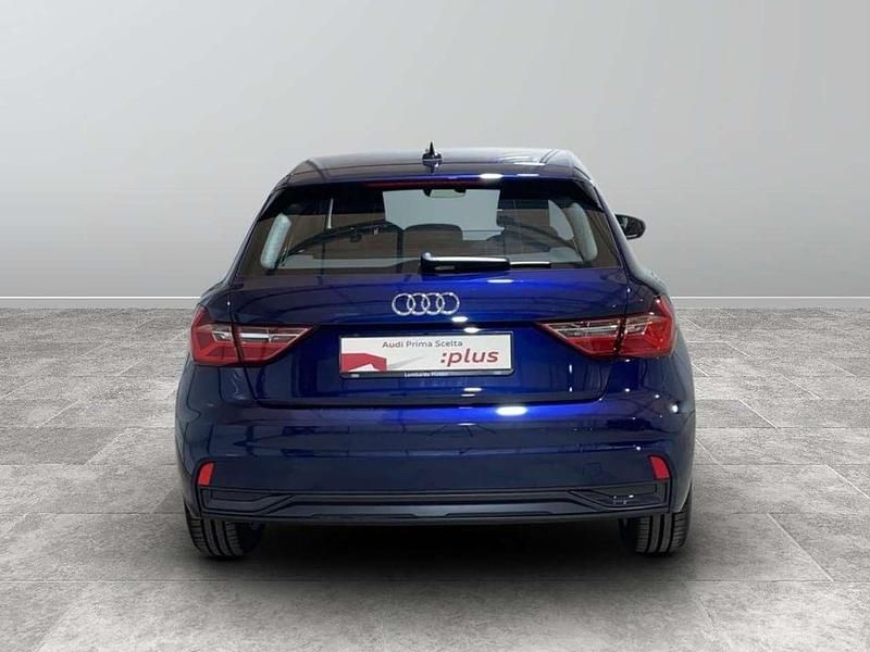 Usata Audi A1 Sportback Admired 95 CV (69 kW) 2024 Blu navarra metallizzato Utilitaria