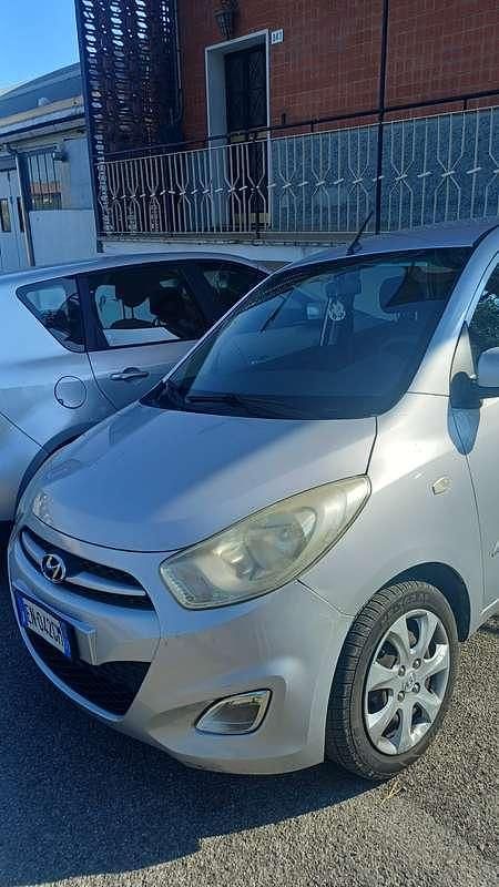 Usata Hyundai i10 Classic 69 CV (50 kW) 2012 Argento Utilitaria