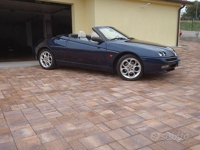 Usata Alfa Romeo Spider 2000 Blu Cabrio