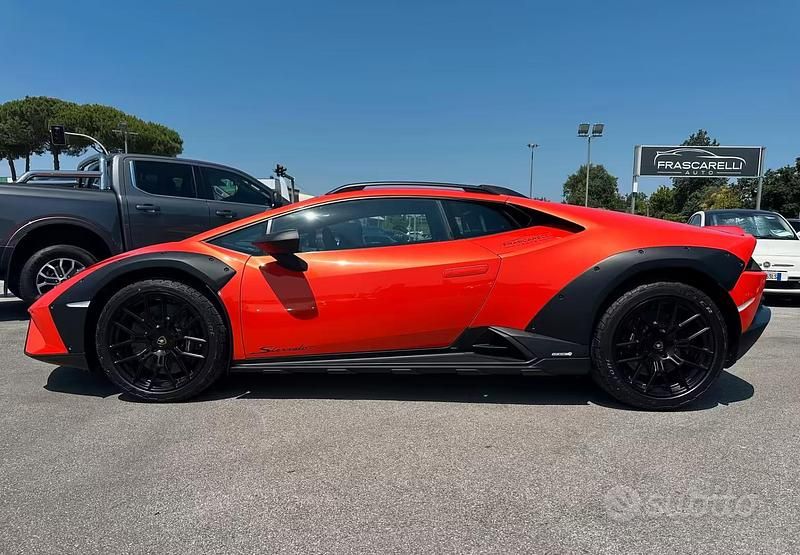 Nuova Lamborghini Huracán 610 CV (448 kW) 2025 Arancio xanto Coupé