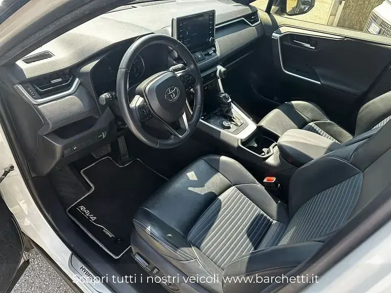 Usata Toyota RAV4 Hybrid Style 222 CV (163 kW) 2020 Bianco SUV