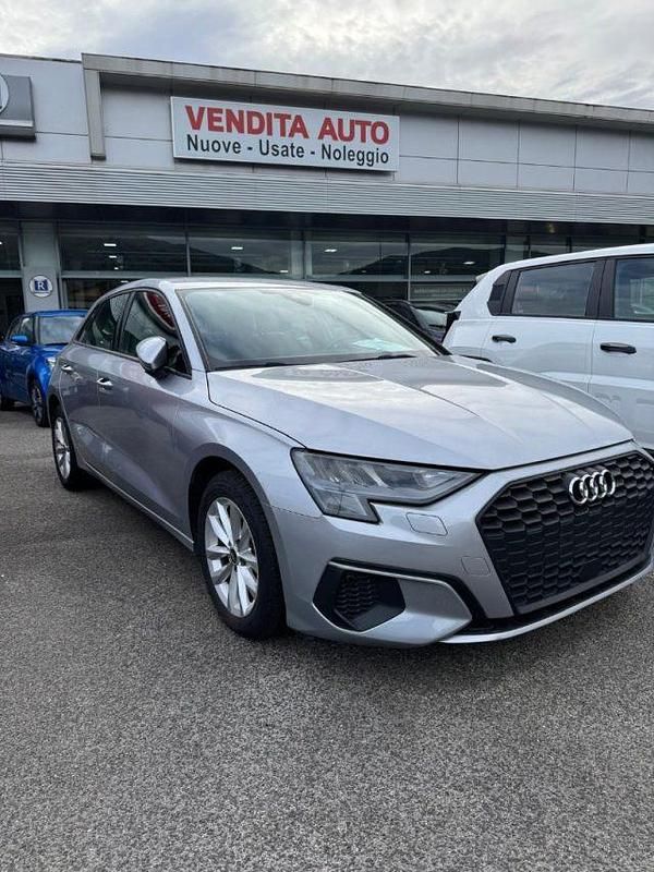 Usata Audi A3 Advanced 115 CV (84 kW) 2021 Argento Berlina