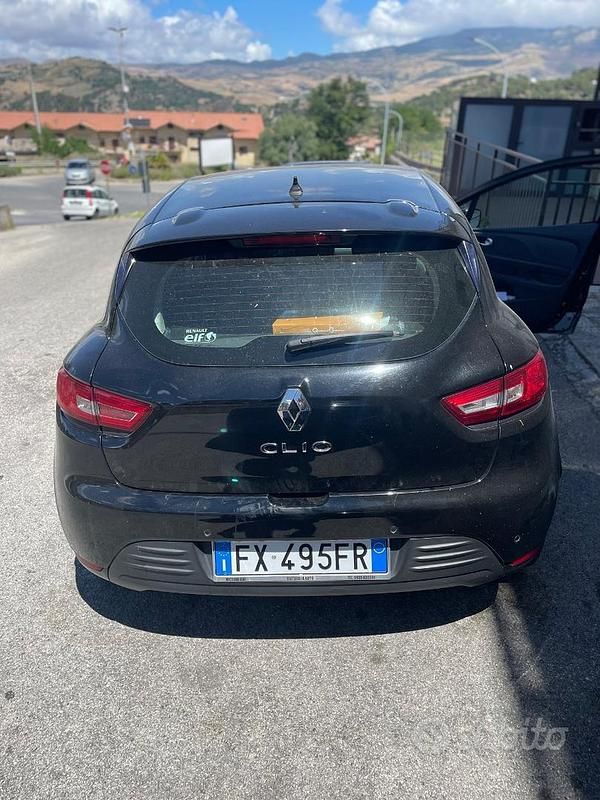 Usata Renault Clio IV Life 90 CV (66 kW) 2019 Nero Berlina