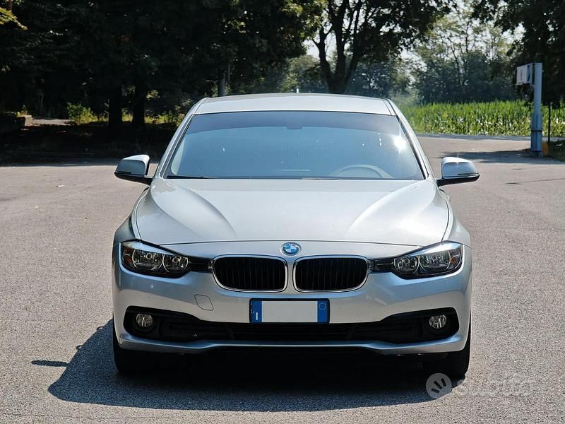 Usata BMW 318 190 CV (139 kW) 2016 Grigio Station wagon