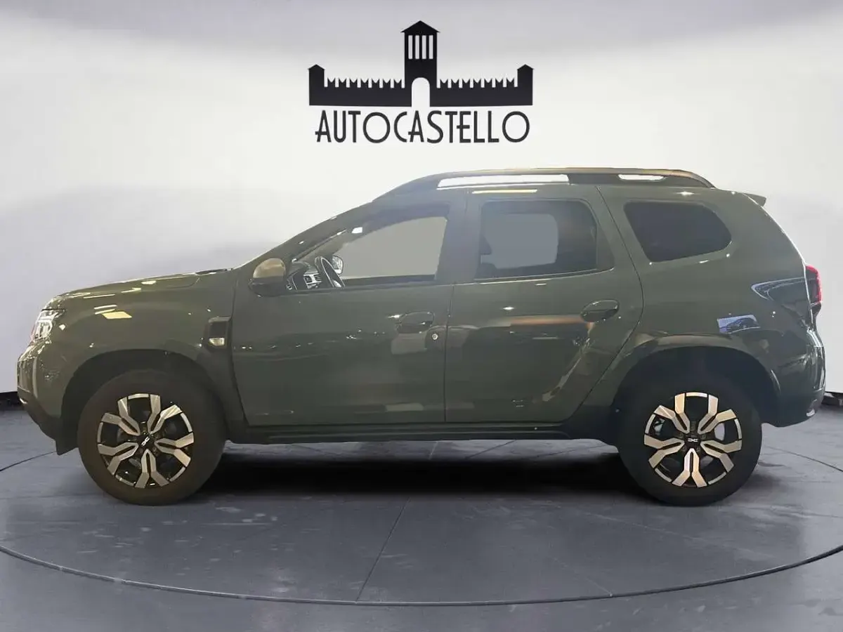 Usata Dacia Duster Journey 101 CV (74 kW) 2023 Liken kaki SUV
