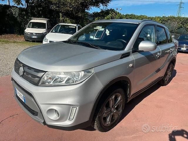 Usata Suzuki Vitara 120 CV (88 kW) 2016 Grigio SUV