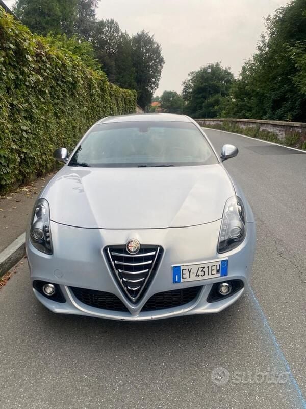 Usata Alfa Romeo Giulietta 2015 Grigio Utilitaria