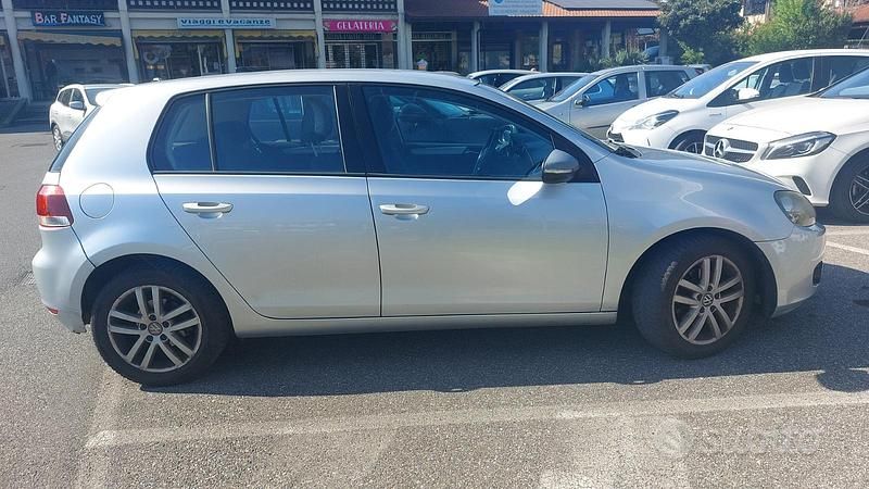 Usata VW Golf VI Highline 110 CV (80 kW) 2009 Grigio Utilitaria