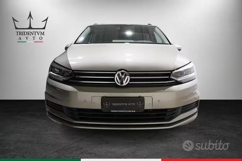 Usata VW Touran Comfortline 110 CV (80 kW) 2016 Grigio Monovolume