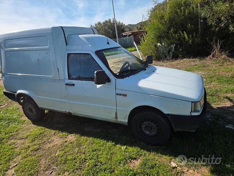 Usata Fiat Fiorino 63 CV (46 kW) 2000 Monovolume