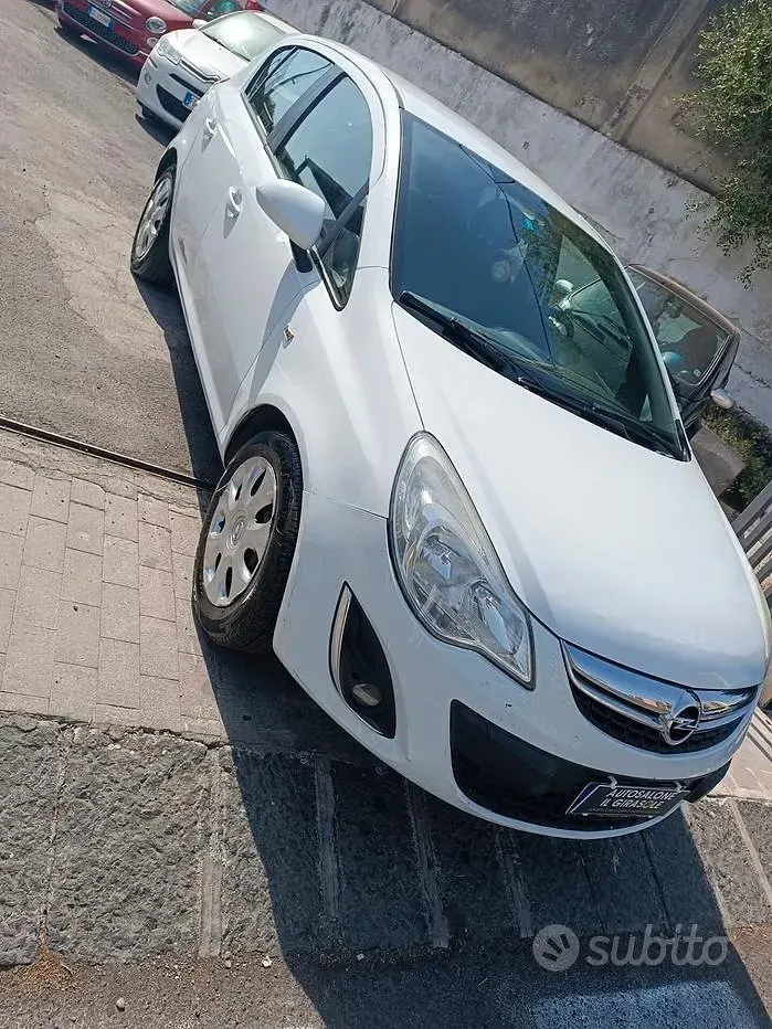 Usata Opel Corsa 86 CV (63 kW) 2013 Bianco Utilitaria