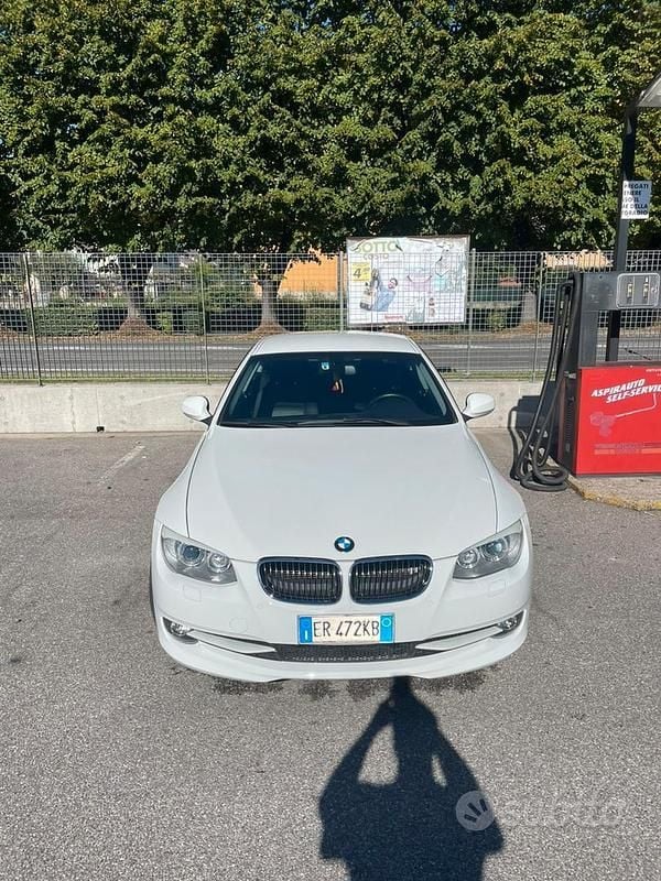 Bianco Usata 2013 BMW 320 Efficient Dynamics Coupé | 11.500 € (Buon prezzo) - Immagine 1/4