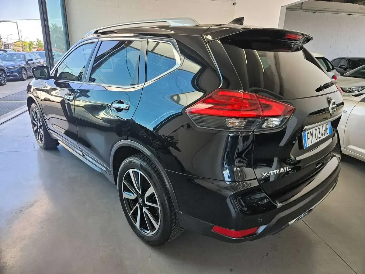 Usata Nissan X-Trail Tekna 131 CV (96 kW) 2017 Nero SUV