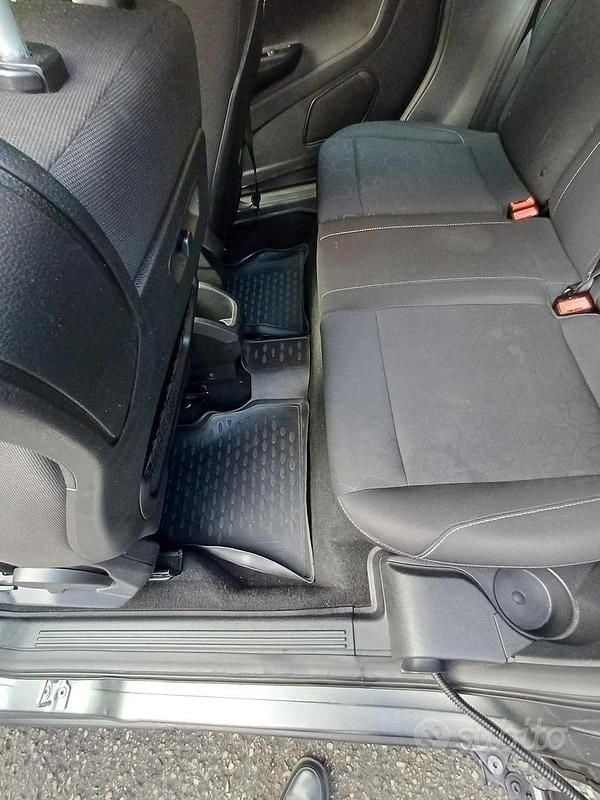 Usata Ford B-MAX Business Edition 90 CV (66 kW) 2017 Grigio Monovolume