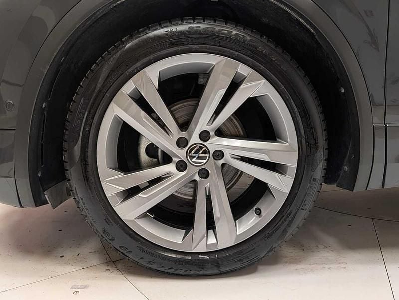 Usata VW Tiguan R-line 150 CV (110 kW) 2022 Grigio SUV