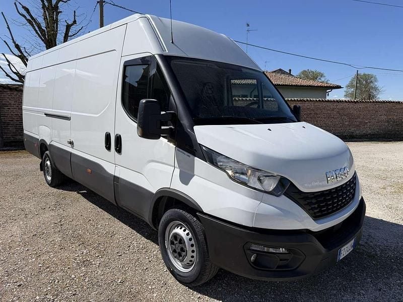 Usata Iveco Daily 136 CV (100 kW) 2019 Bianco Furgone