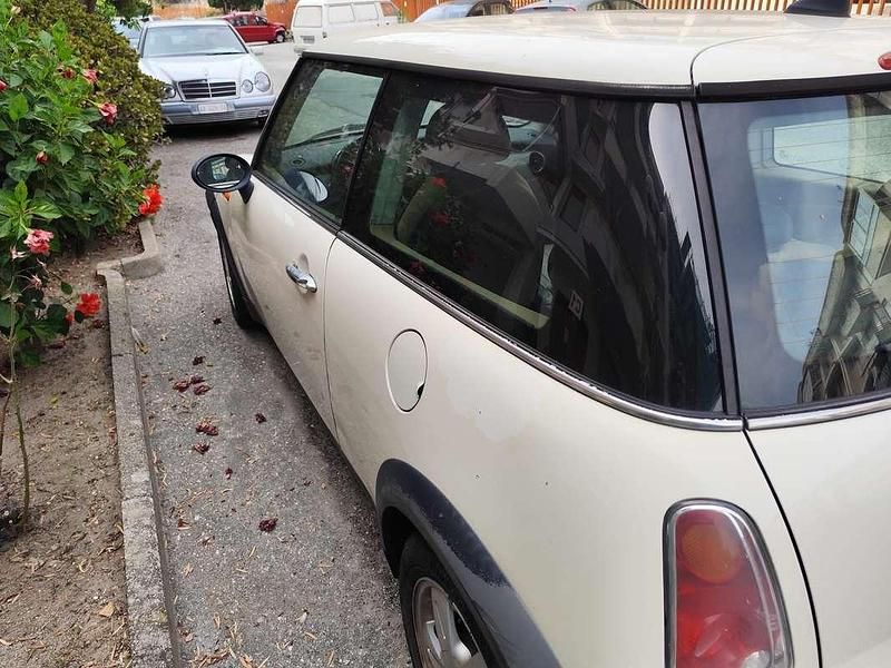 Usata Mini ONE 90 CV (66 kW) 2005 Utilitaria