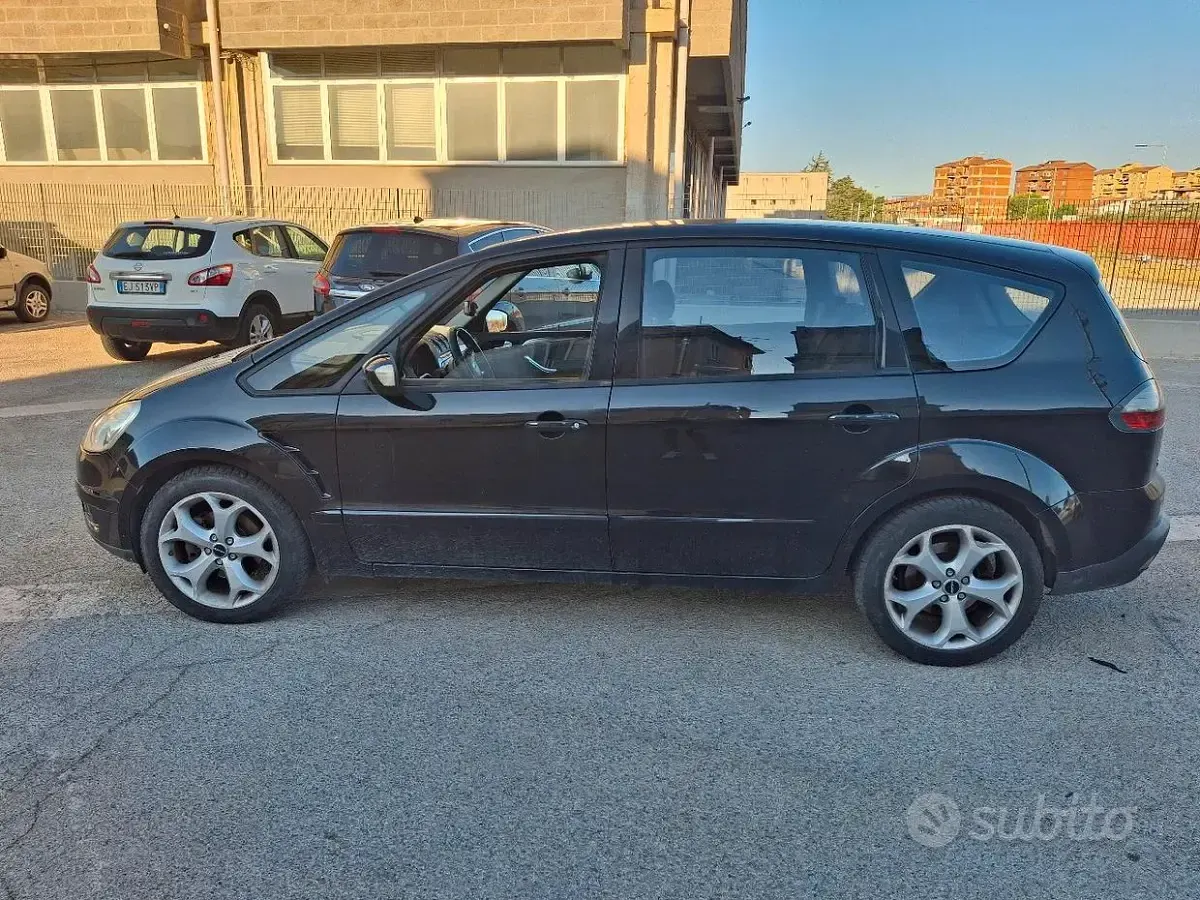 Usata Ford S-MAX S 140 CV (102 kW) 2008 Nero Monovolume