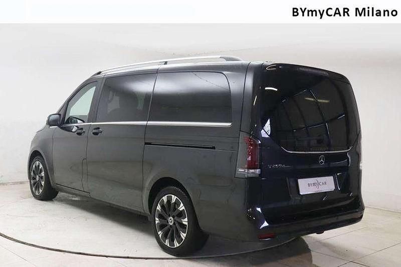 Usata Mercedes V250 Avantgarde 190 CV (139 kW) 2025 Nero Monovolume