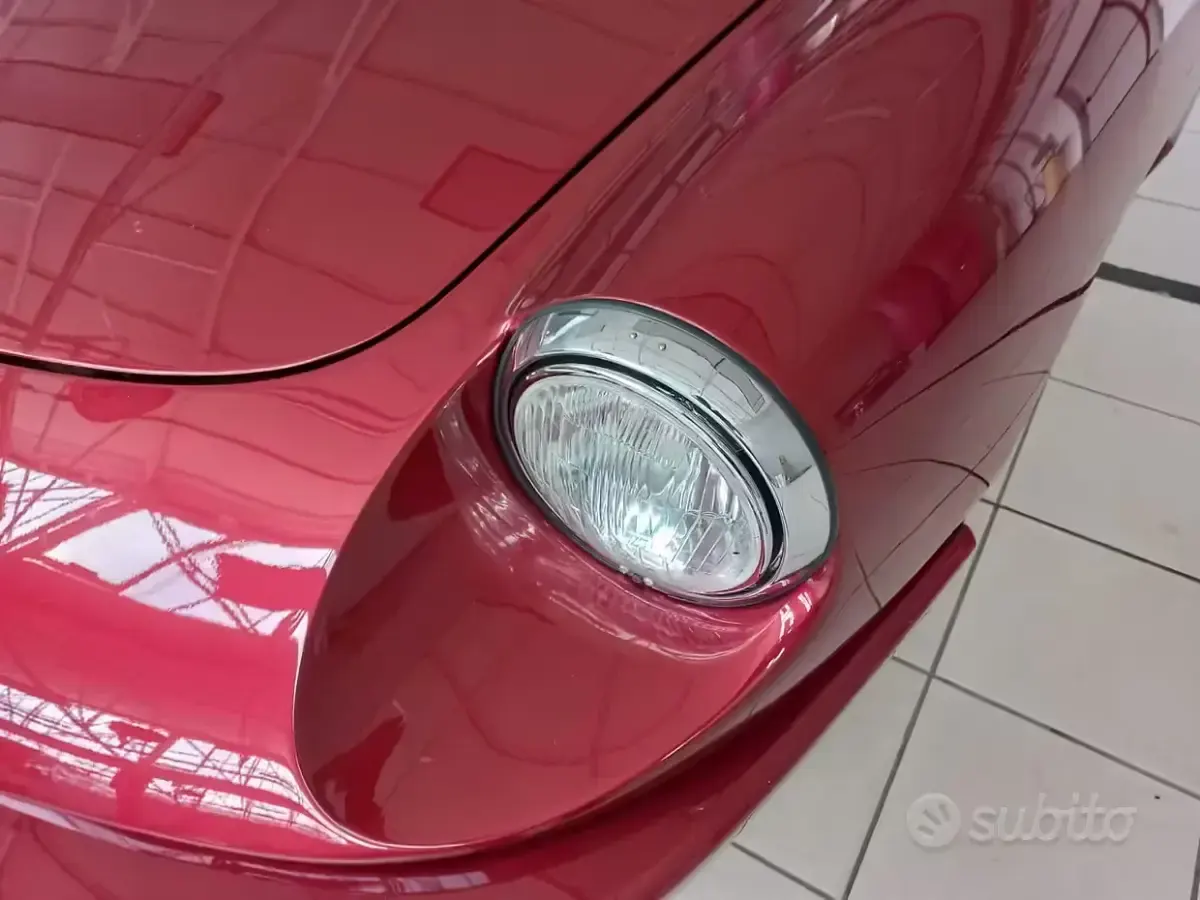 Usata Alfa Romeo Spider 106 CV (77 kW) 1990 Rosso Cabrio