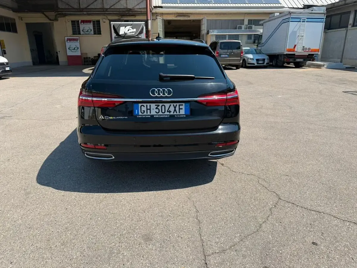 Usata Audi A6 Business 163 CV (119 kW) 2022 Nero Station wagon